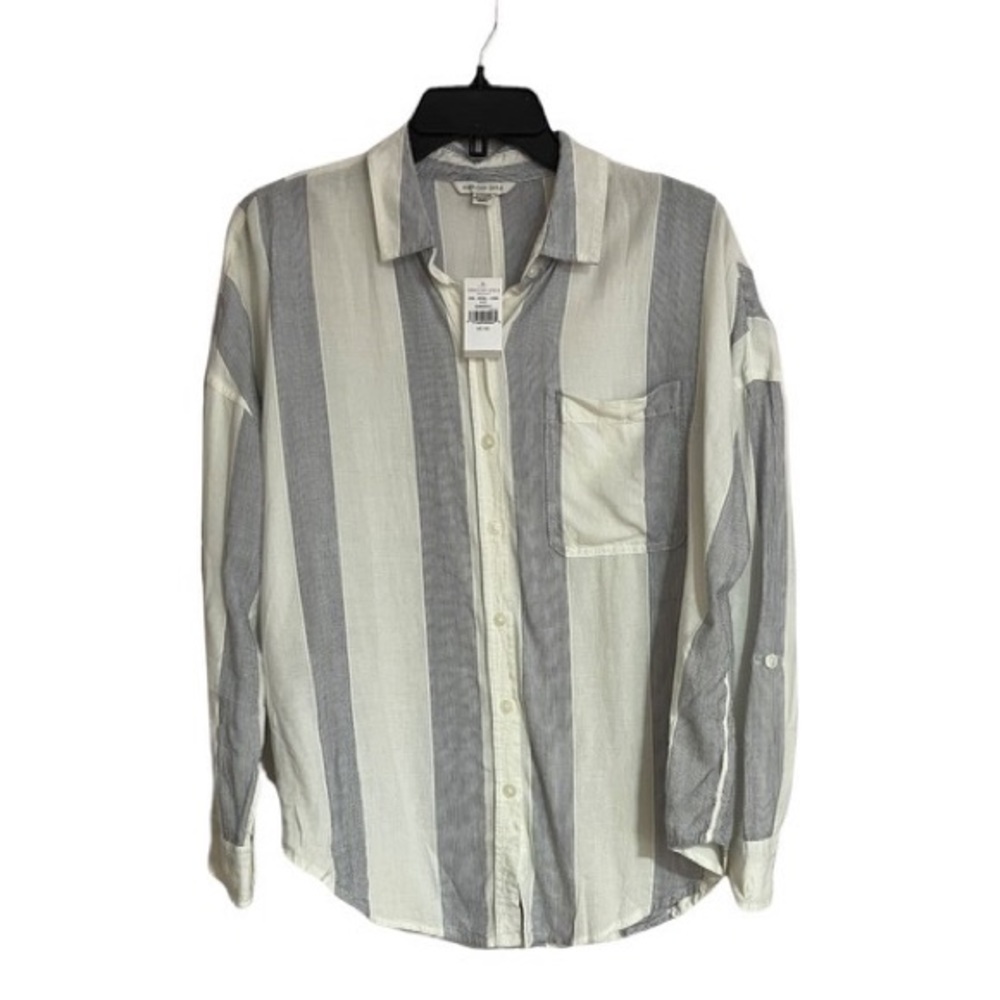 NWT American Eagle Button Down Shirt